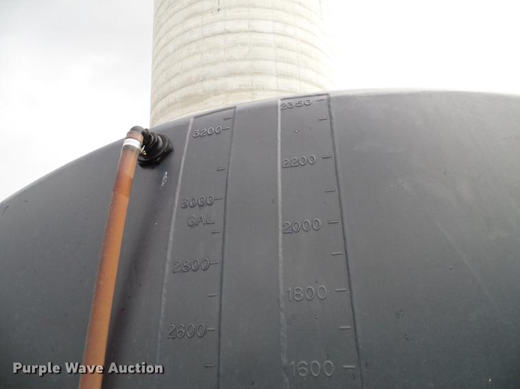 image for item DD5266 2000 Neville Built sprayer trailer