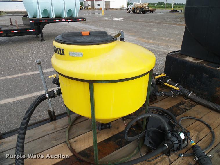 image for item DD5266 2000 Neville Built sprayer trailer