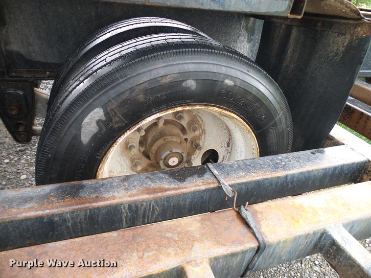 image for item DD5266 2000 Neville Built sprayer trailer