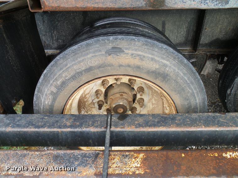 image for item DD5266 2000 Neville Built sprayer trailer