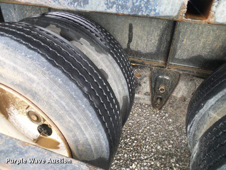 image for item DD5266 2000 Neville Built sprayer trailer