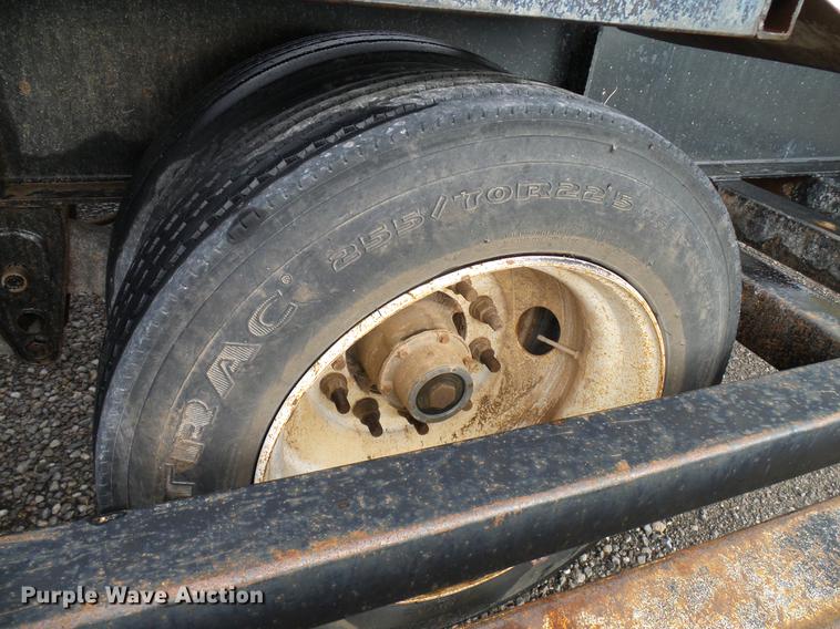 image for item DD5266 2000 Neville Built sprayer trailer