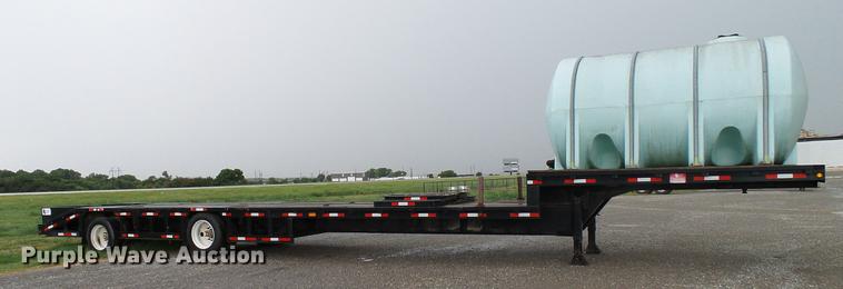 image for item DD5267 2009 Neville Built sprayer trailer