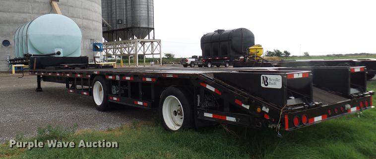 image for item DD5267 2009 Neville Built sprayer trailer