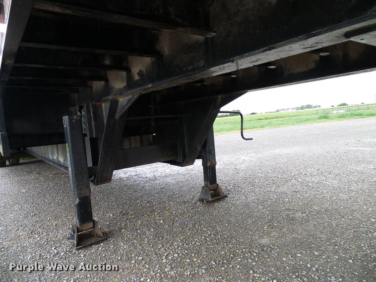 image for item DD5267 2009 Neville Built sprayer trailer