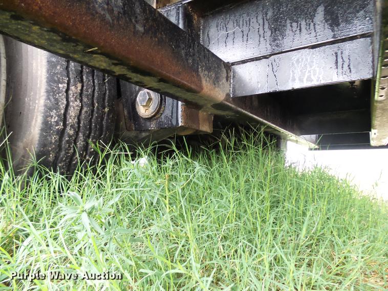 image for item DD5267 2009 Neville Built sprayer trailer