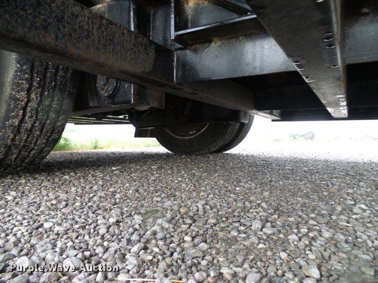 image for item DD5267 2009 Neville Built sprayer trailer