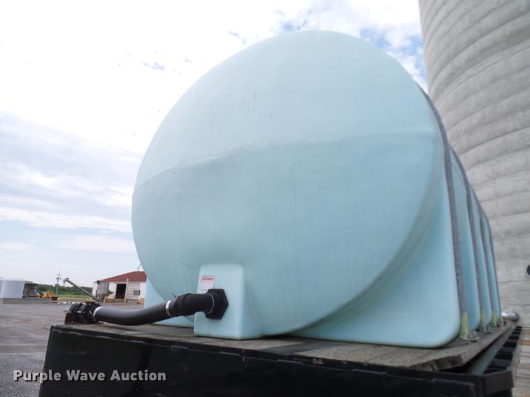 image for item DD5267 2009 Neville Built sprayer trailer