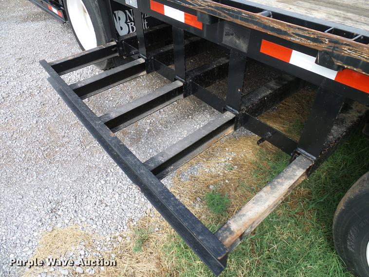 image for item DD5267 2009 Neville Built sprayer trailer