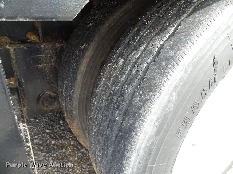 image for item DD5267 2009 Neville Built sprayer trailer