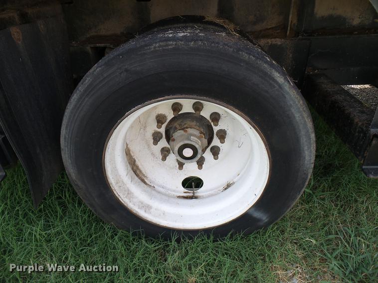 image for item DD5267 2009 Neville Built sprayer trailer