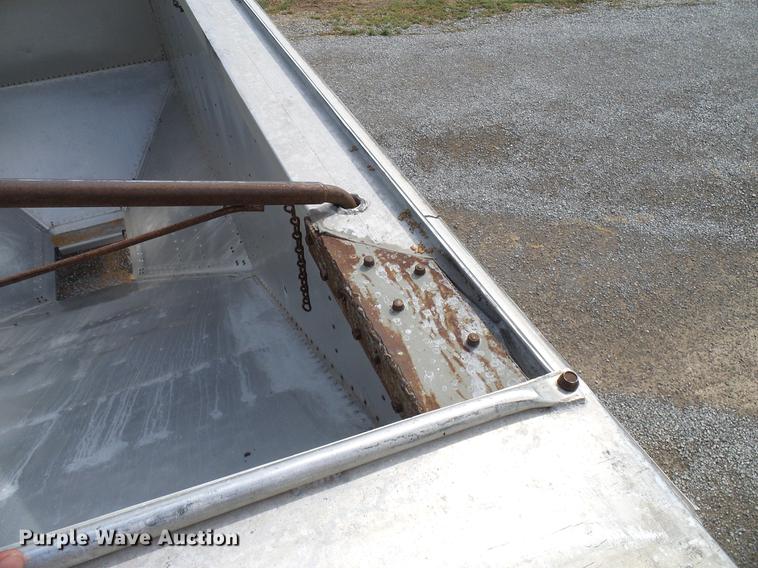 image for item DD5268 1991 Timpte double hopper bottom grain trailer