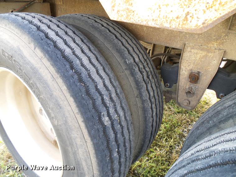 image for item DD5268 1991 Timpte double hopper bottom grain trailer