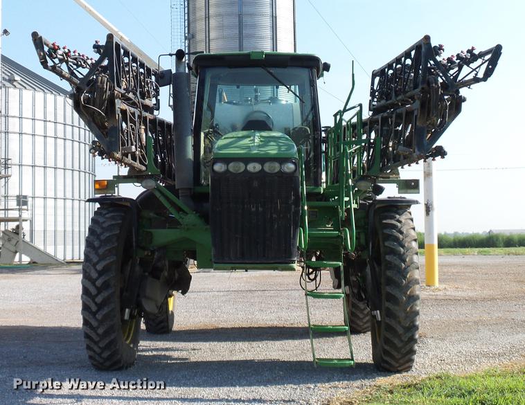 image for item DD5269 2011 John Deere 4930 sprayer