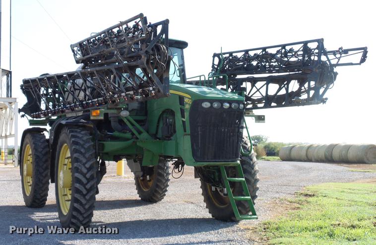 image for item DD5269 2011 John Deere 4930 sprayer