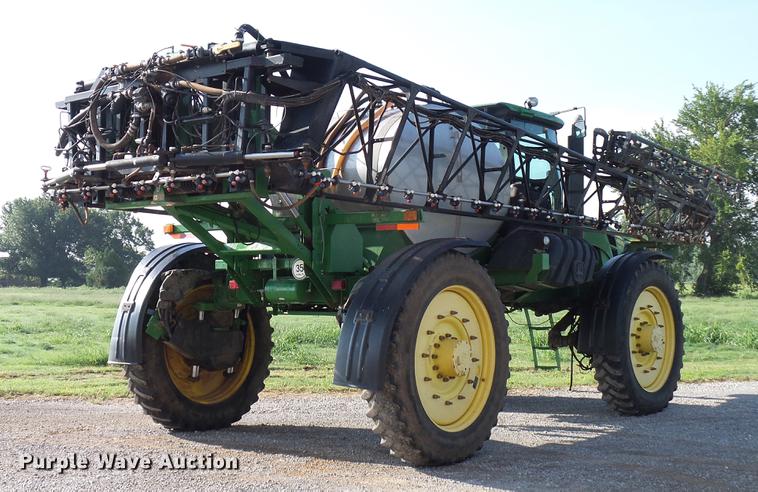 image for item DD5269 2011 John Deere 4930 sprayer