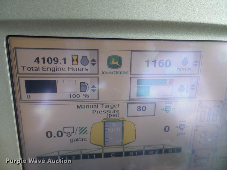 image for item DD5269 2011 John Deere 4930 sprayer