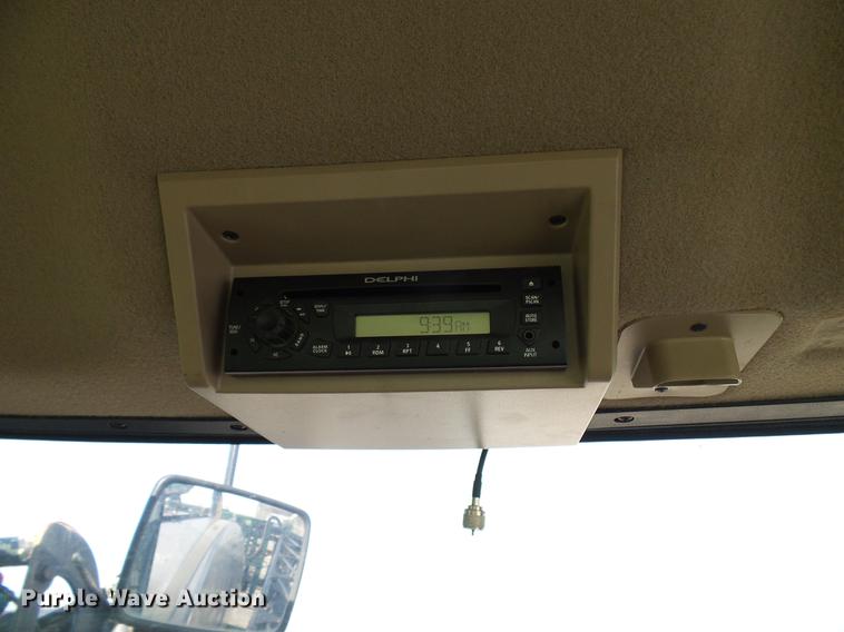 image for item DD5269 2011 John Deere 4930 sprayer