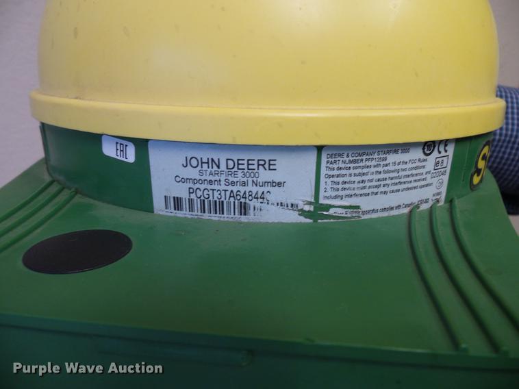 image for item DD5269 2011 John Deere 4930 sprayer