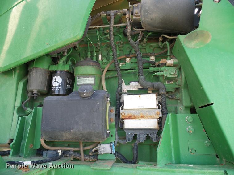 image for item DD5269 2011 John Deere 4930 sprayer