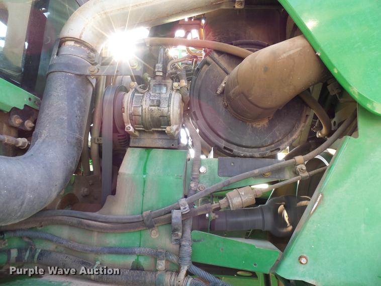 image for item DD5269 2011 John Deere 4930 sprayer