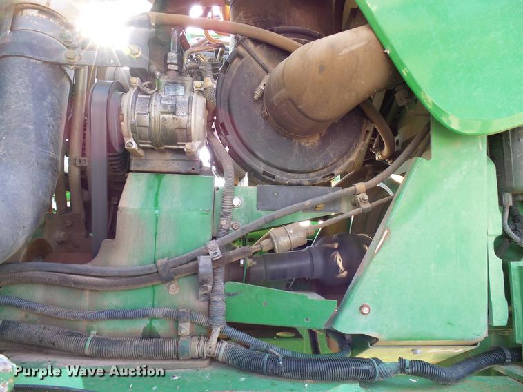 image for item DD5269 2011 John Deere 4930 sprayer