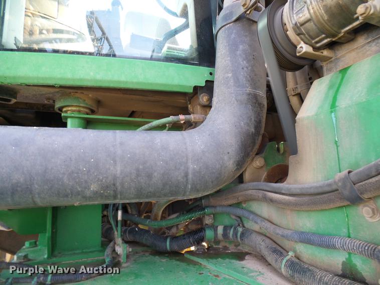 image for item DD5269 2011 John Deere 4930 sprayer