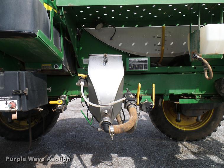 image for item DD5269 2011 John Deere 4930 sprayer