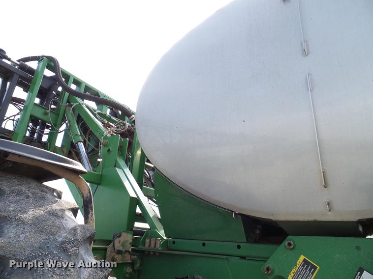 image for item DD5269 2011 John Deere 4930 sprayer