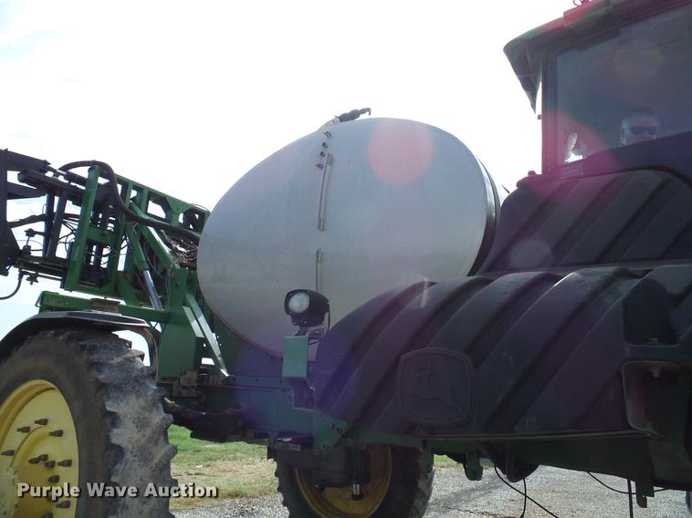 image for item DD5269 2011 John Deere 4930 sprayer