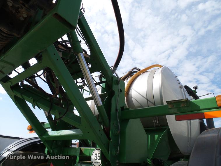 image for item DD5269 2011 John Deere 4930 sprayer