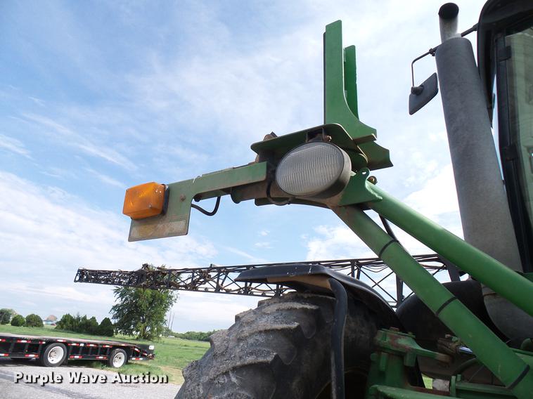 image for item DD5269 2011 John Deere 4930 sprayer
