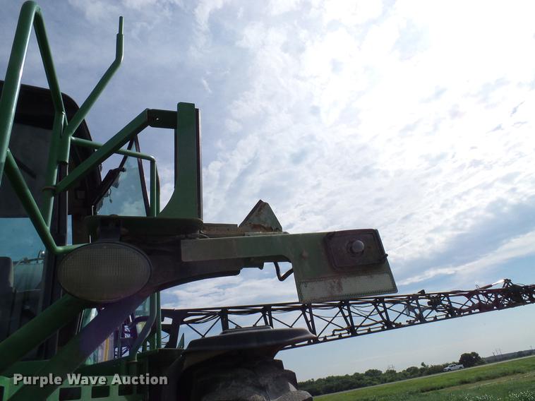 image for item DD5269 2011 John Deere 4930 sprayer