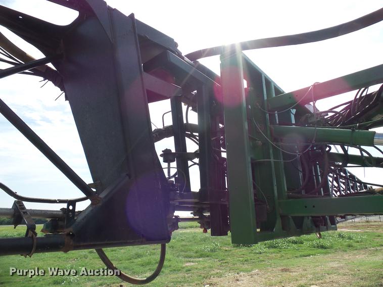 image for item DD5269 2011 John Deere 4930 sprayer