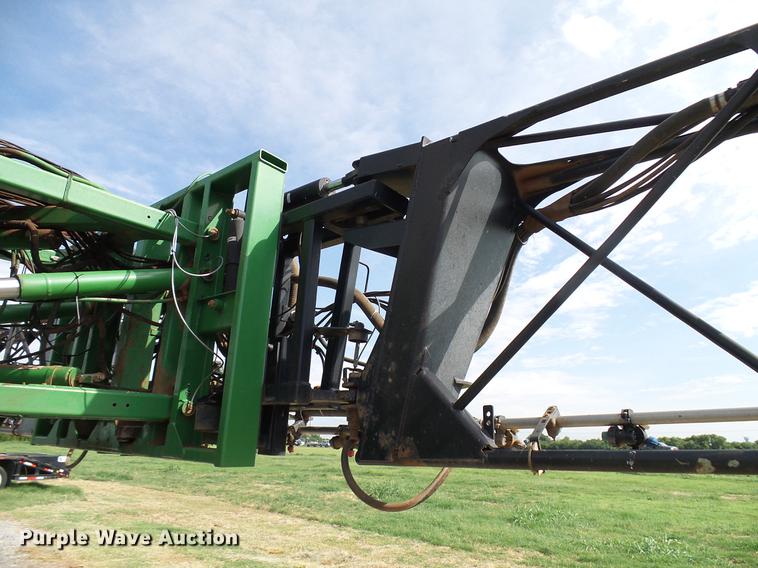 image for item DD5269 2011 John Deere 4930 sprayer