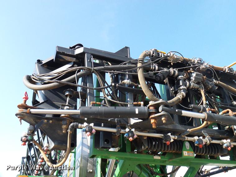 image for item DD5269 2011 John Deere 4930 sprayer