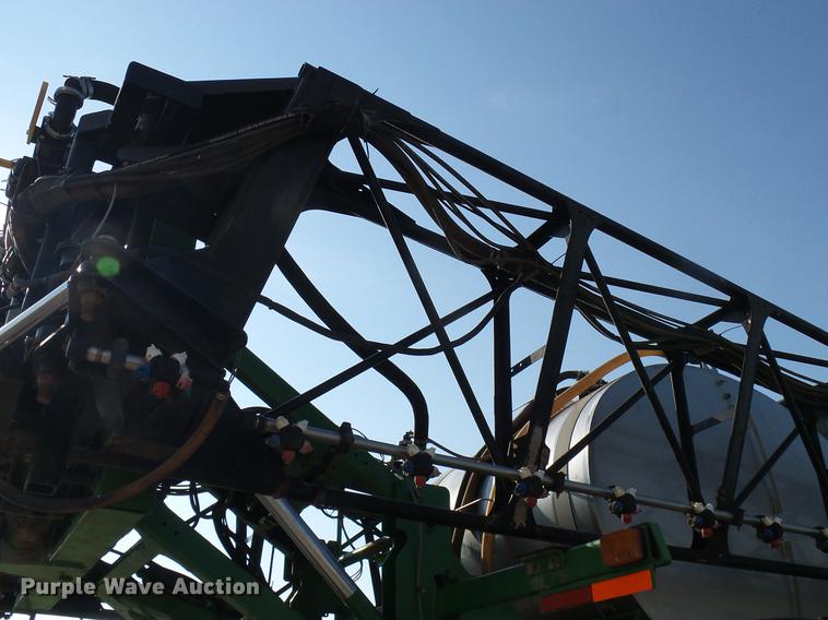 image for item DD5269 2011 John Deere 4930 sprayer