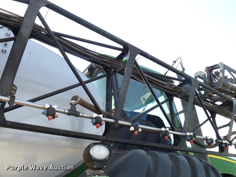 image for item DD5269 2011 John Deere 4930 sprayer