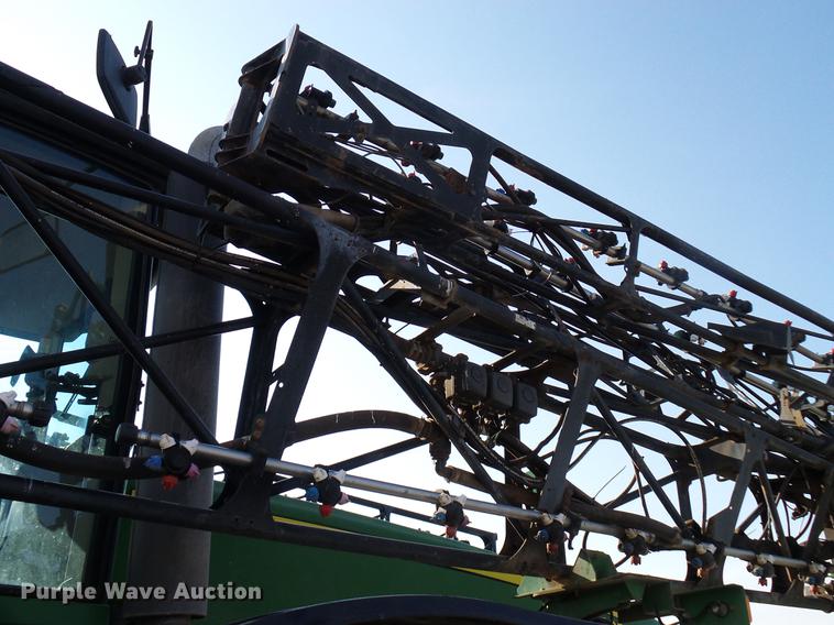 image for item DD5269 2011 John Deere 4930 sprayer