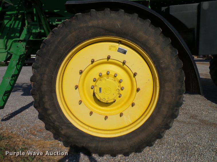 image for item DD5269 2011 John Deere 4930 sprayer