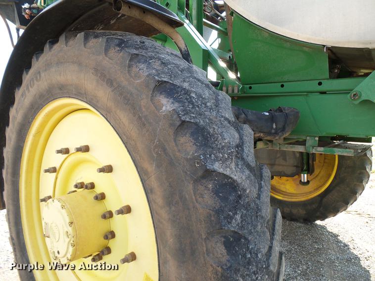 image for item DD5269 2011 John Deere 4930 sprayer