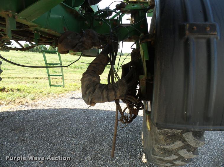 image for item DD5269 2011 John Deere 4930 sprayer