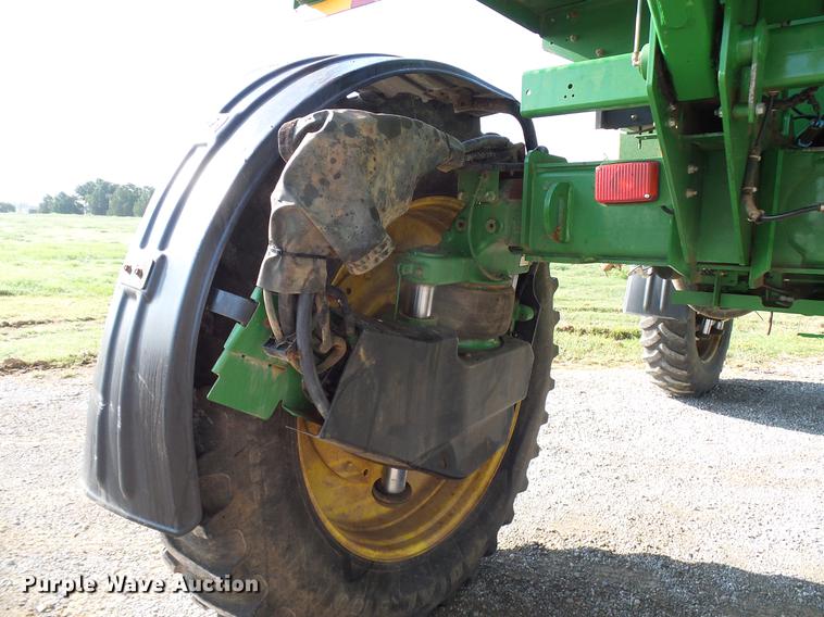 image for item DD5269 2011 John Deere 4930 sprayer