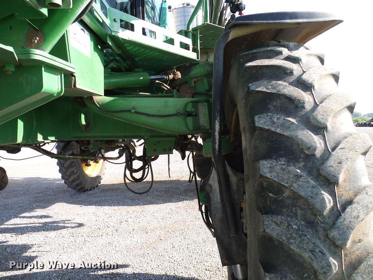 image for item DD5269 2011 John Deere 4930 sprayer
