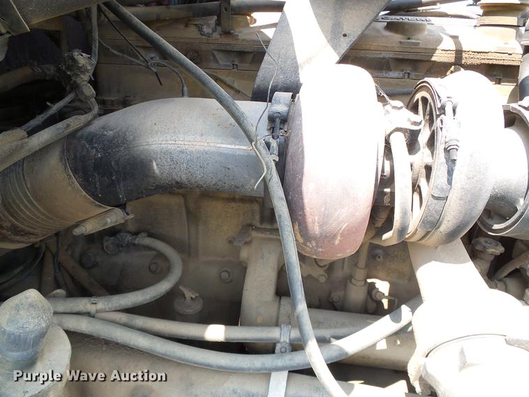 image for item DD5829 1987 Kenworth T600A semi truck