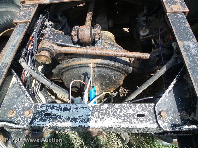 image for item DD5829 1987 Kenworth T600A semi truck