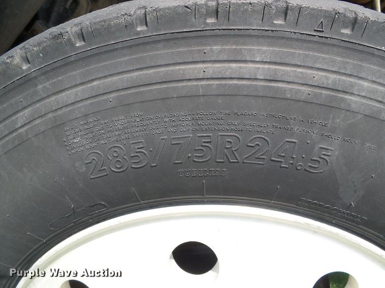 image for item DD5829 1987 Kenworth T600A semi truck