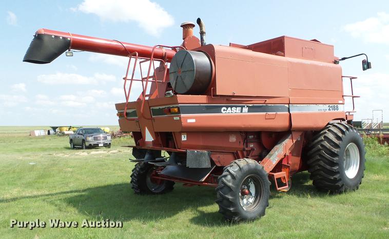 image for item DD5830 1995 Case IH 2188 axial-flow combine
