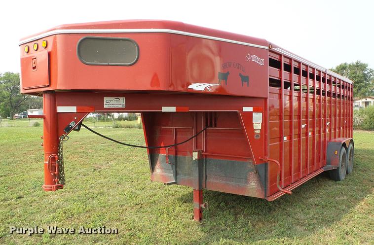 image for item DD5862 1999 Titan Classic livestock trailer