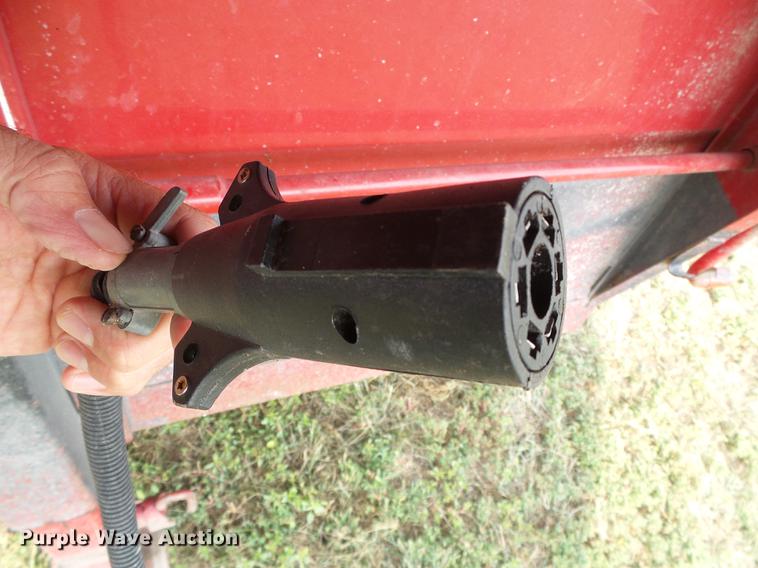 image for item DD5862 1999 Titan Classic livestock trailer